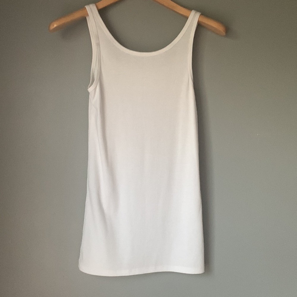 White Tank - Picture 2 of 3